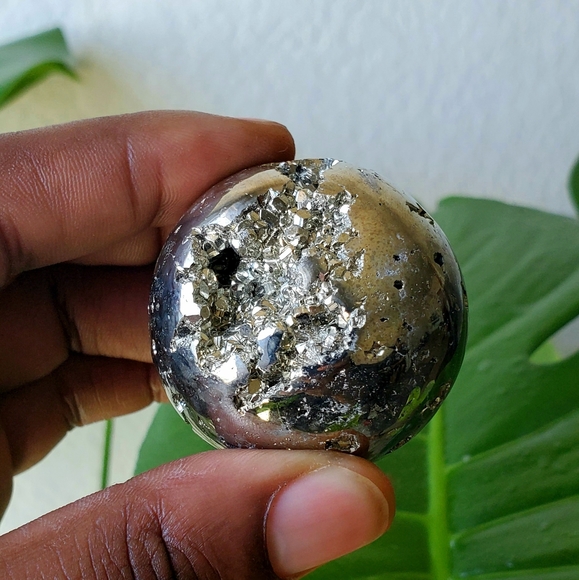 Pyrite Sphere - Picture 1 of 2